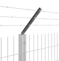wysięgnik ukośny z płaską stopką 40x18x3 na płocie.jpg